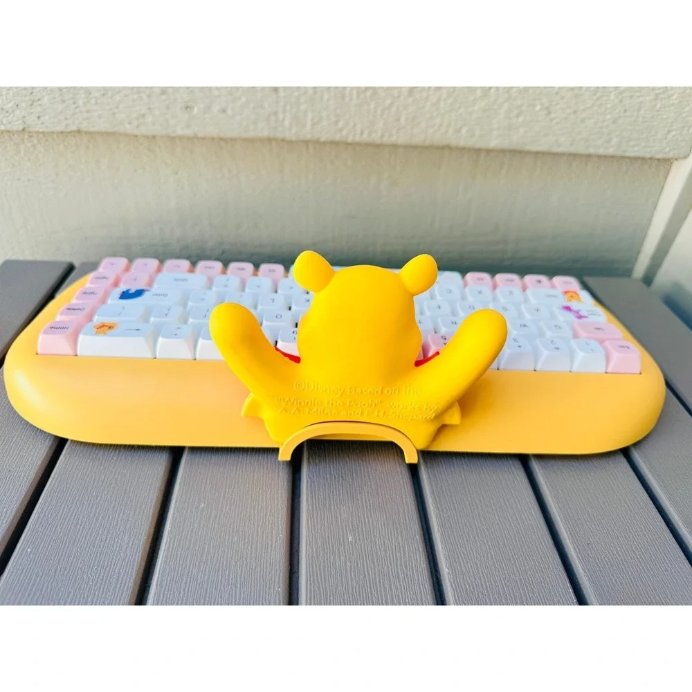 Disney Winnie the Pooh Wireless Mechanical Keyboard Yellow Pink DS20826-FB - BK
